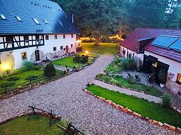 The Oak Lodge