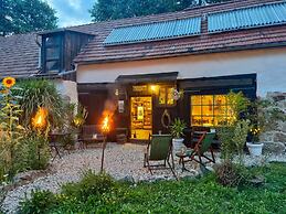 The Oak Lodge