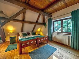 The Oak Lodge