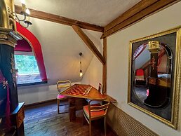 The Oak Lodge