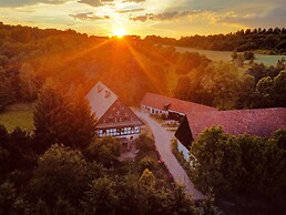The Oak Lodge