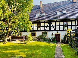 The Oak Lodge