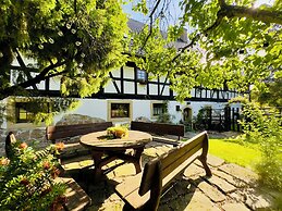 The Oak Lodge