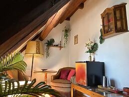 The Oak Lodge
