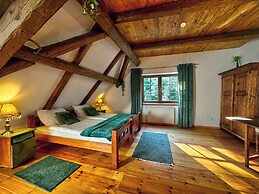 The Oak Lodge