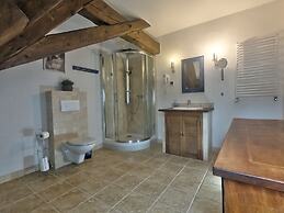 The Oak Lodge