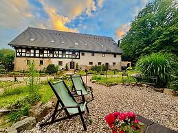 The Oak Lodge