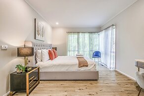 StayAU Gorgeous 5BR BBQ Home Geelong