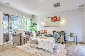 StayAU Gorgeous 5BR BBQ Home Geelong