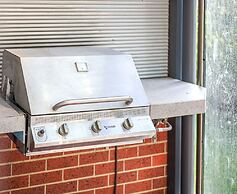 StayAU Gorgeous 5BR BBQ Home Geelong