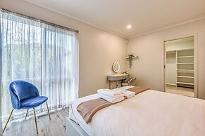 StayAU Gorgeous 5BR BBQ Home Geelong