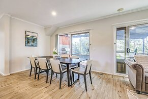 StayAU Gorgeous 5BR BBQ Home Geelong