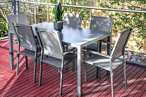 StayAU Gorgeous 5BR BBQ Home Geelong