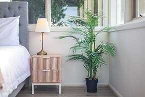 StayAU Gorgeous 5BR BBQ Home Geelong