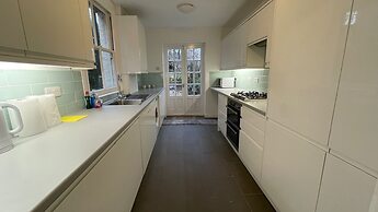 Windsor Blissful Retreat