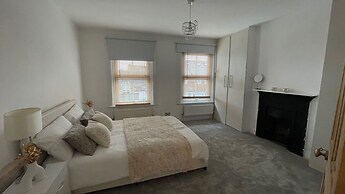 Windsor Blissful Retreat
