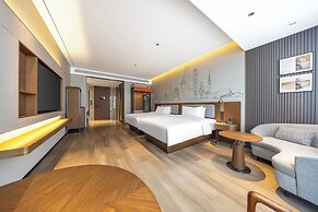 UrCove by HYATT Wuhan Jiefang Riverside