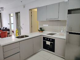 Trion KL Residence by Sleepy Owl Suites