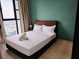 Trion KL Residence by Sleepy Owl Suites