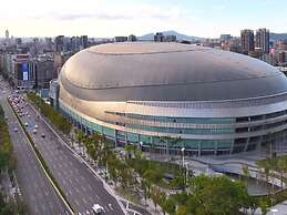 Yourcity Warm Nest - Taipei 101 and Big Dome Large Space & Sleeps 12 p