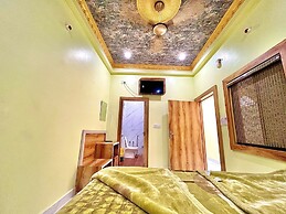 shree Ghanshyam palace