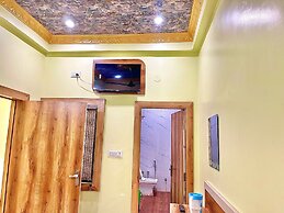 shree Ghanshyam palace