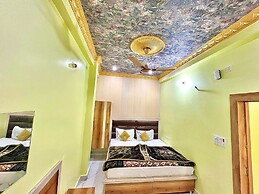 shree Ghanshyam palace