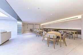 Full Season Hotel