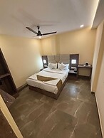 Hotel Crystal Castle