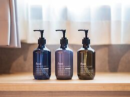 LACER OKINAWA NAHA TOMARIPORT