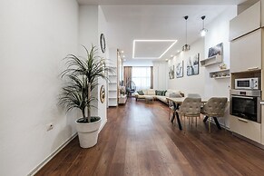 Marina Luxury Apartment