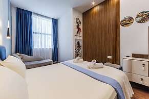 Marina Luxury Apartment