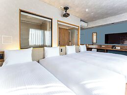 LACER OKINAWA NAHA MIEBASHI