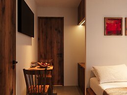 UNIQUE Creative - Grand Residence - Rooftop Pool