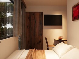 UNIQUE Creative - Grand Residence - Rooftop Pool