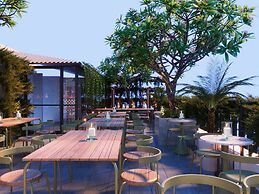 UNIQUE Creative - Grand Residence - Rooftop Pool