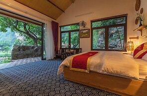Hoang Minh Mountainside Villa