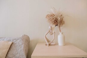 K2 Nordic-inspired Cozy Space