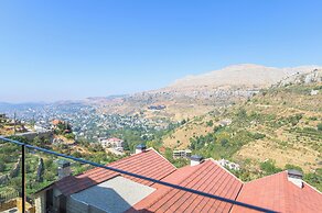 Verve 2BR Apt. by The Valley Kfardebian