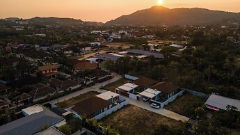 Sienna - 3BR Villa with Pool In Phuket