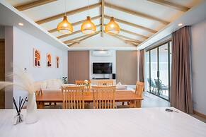 Sienna - 3BR Villa with Pool In Phuket