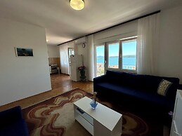 Apartment Mona 1