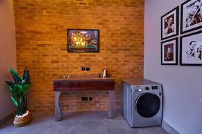 El- Rey Luxury Apartment