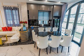 Luxury 3 br La Fleur Villa-Novaworld PT