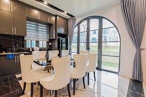 Luxury 3 br La Fleur Villa-Novaworld PT