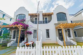 Luxury 3 br La Fleur Villa-Novaworld PT