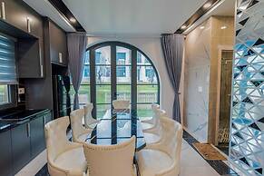 Luxury 3 br La Fleur Villa-Novaworld PT