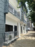 Cee- Jackson Apartment