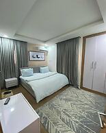 Cee- Jackson Apartment