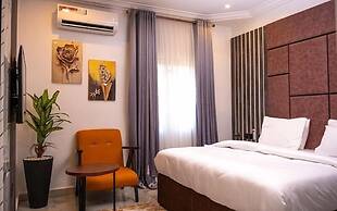 Cee- Jackson Apartment